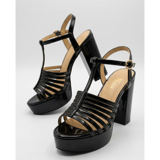 TACONES